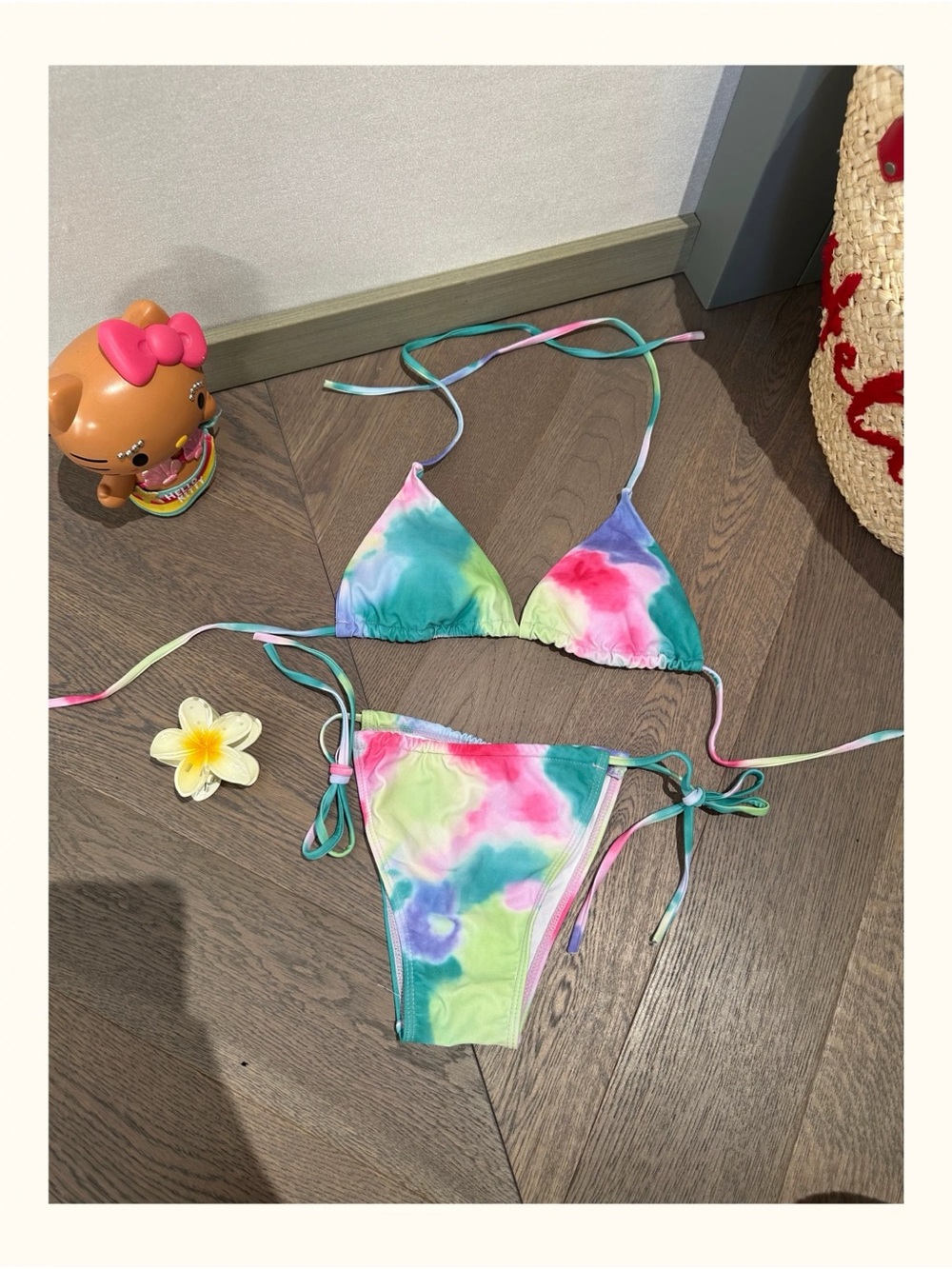 NWT Tie-Dye Triangle String Bikini 4 pieces Set - Multicolor